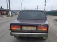 Это авто сбило женщину.