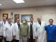 Врачи с пациентом.