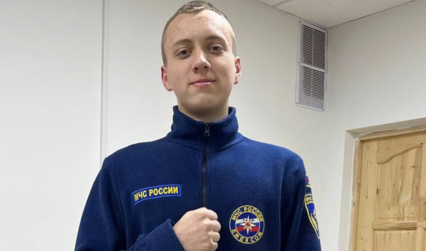 Денис Колесников.
