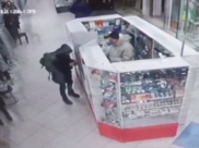 Воронежец украл пистолет.