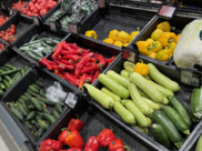 Продукты в магазине.