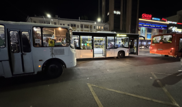 Автобусы в Воронеже.