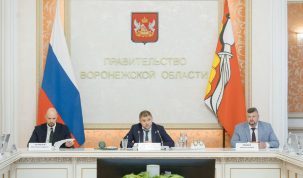 Заседание провел Артем Верховцев.