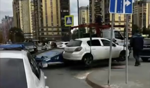 Авто эвакуировали.