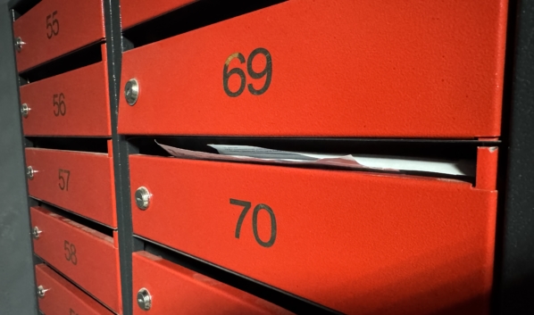 Квитанции за ЖКУ.