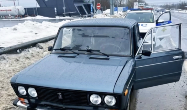 С авто сняли тонировку.