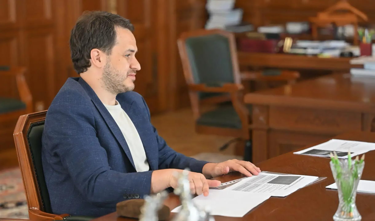 Дмитрий Кондратов.