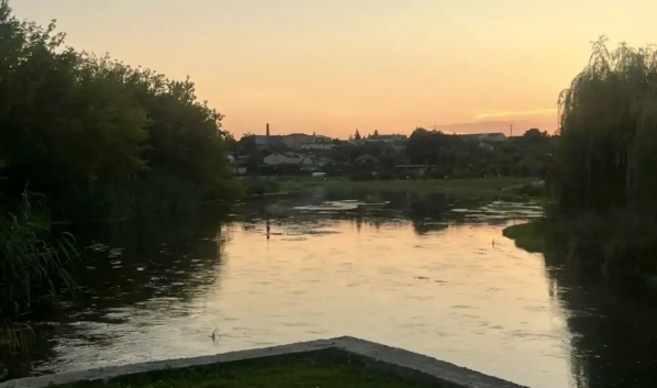 Здесь произошла трагедия.