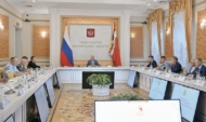На заседании регионального правительства.