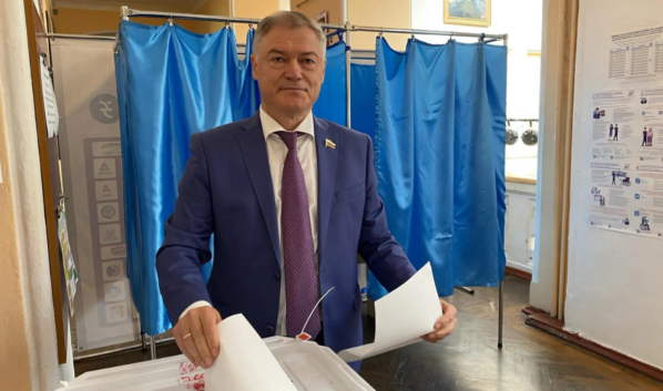 Виктор Логвинов.