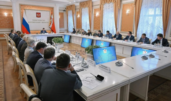 На заседании рабочей группы.