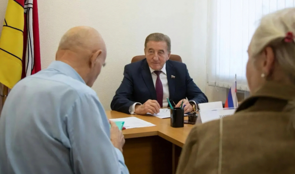 Сергей Лукин провел прием граждан.